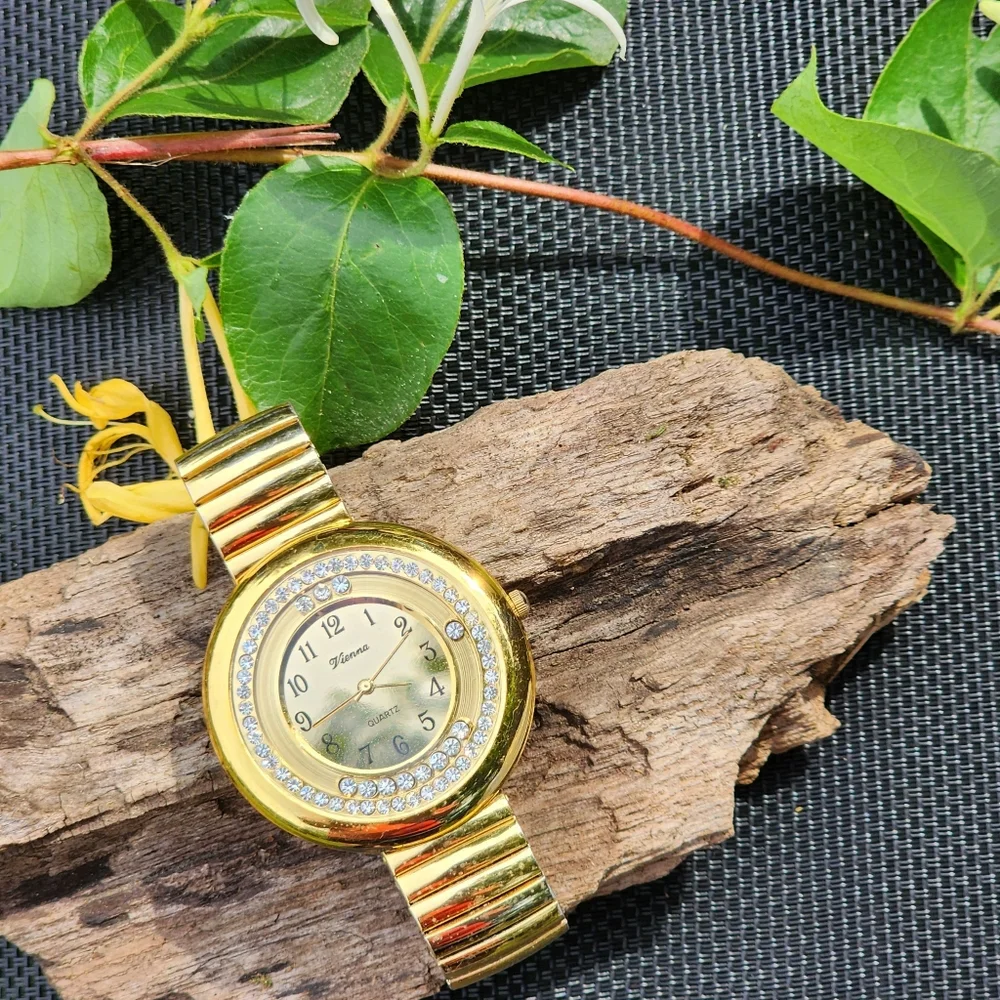 Gold Toned Women's Stretch Band Bracelet Watch with Rhinestone Crystal Accents